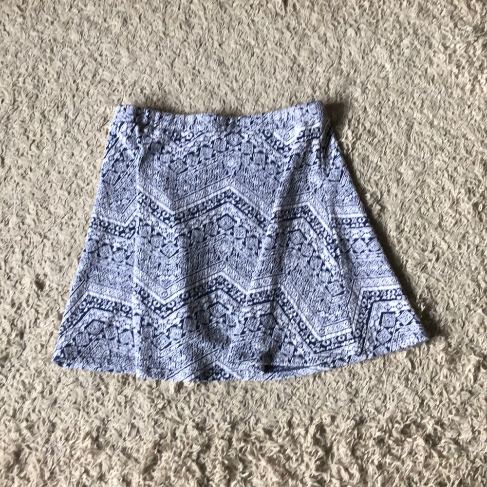 Brand new skirt, has a white/blue pattern (medium)